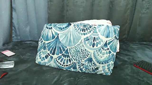 kittykhloe22 online show from 06-10-26, 10:08