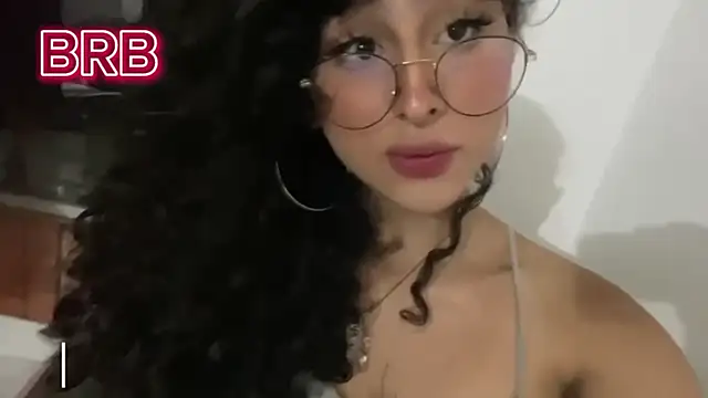 Snapshot of Heka_Prudence chatting on 01-29-25, 07:36 Heka Prudence online show from 01-29-25, 07:36