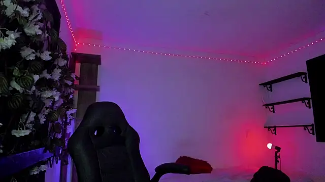 Heka Prudence online show from 04-19-26, 04:01