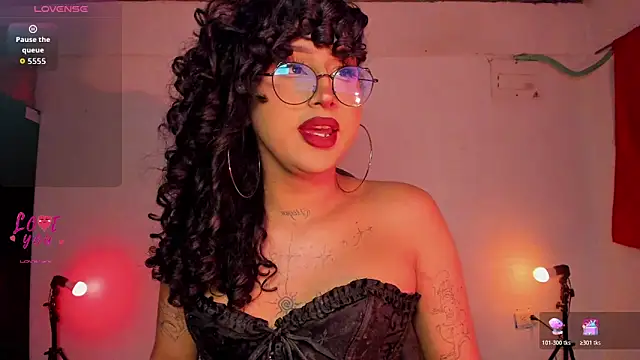 Snapshot of Heka_Prudence chatting on 06-19-26, 03:11 Heka Prudence online show from 06-19-26, 03:11