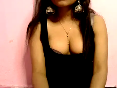 Snapshot of Sanjana_Gupta chatting on 02-25-25, 06:47 Sanjana Gupta online show from 02-25-25, 06:47