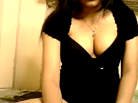 Snapshot of Sanjana_Gupta chatting on 10-16-25, 11:22 Sanjana Gupta online show from 10-16-25, 11:22