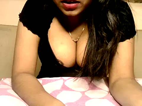 Snapshot of Sanjana_Gupta chatting on 03-01-26, 05:31 Sanjana Gupta online show from 03-01-26, 05:31