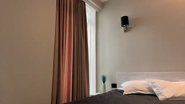 Lora Squirt online show from 03-22-25, 06:00