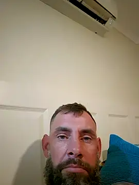 Snapshot of hornycouple6110 chatting on 12-21-24, 11:55 hornycouple6110 online show from 12-21-24, 11:55