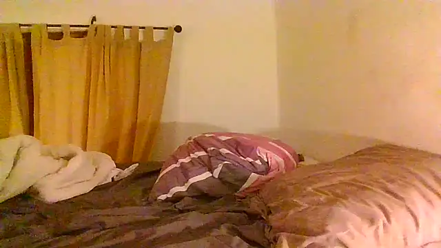 Snapshot of Vespa_Crabo chatting on 12-03-24, 06:28 Vespa Crabo online show from 12-03-24, 06:28