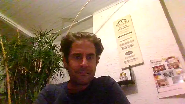 Snapshot of Vespa_Crabo chatting on 09-09-25, 09:03 Vespa Crabo online show from 09-09-25, 09:03