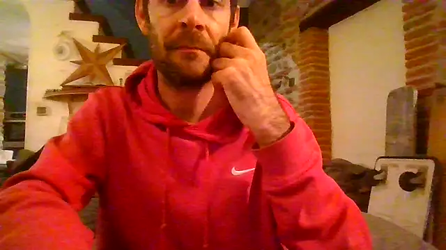 Snapshot of Vespa_Crabo chatting on 03-15-26, 05:46 Vespa Crabo online show from 03-15-26, 05:46