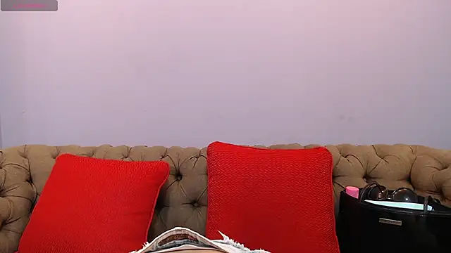 miacarperr1 online show from 01-21-25, 08:43