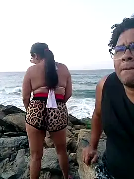 Snapshot of rosi_pamela chatting on 02-24-25, 09:52 rosi pamela online show from 02-24-25, 09:52