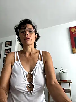 MireyaTorresGu online show from 10-02-25, 02:46