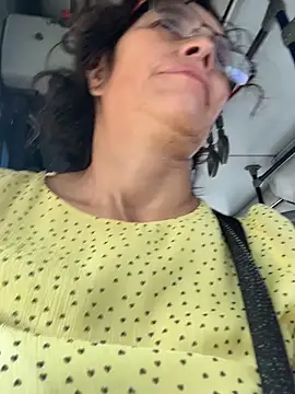 MireyaTorresGu online show from 01-05-26, 06:11