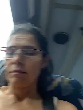 Snapshot of MireyaTorresGu chatting on 06-24-26, 01:43 MireyaTorresGu online show from 06-24-26, 01:43
