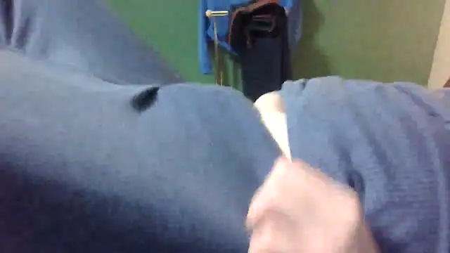 Snapshot of brtbrlss chatting on 11-13-25, 04:06 brtbrlss online show from 11-13-25, 04:06