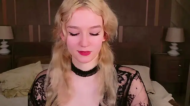 NaomiLoys online show from 02-24-25, 08:03