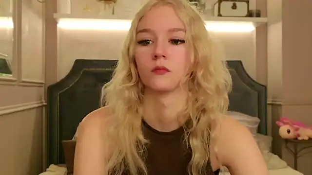 NaomiLoys online show from 09-20-25, 10:38