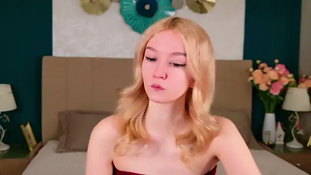 NaomiLoys online show from 03-07-26, 10:56