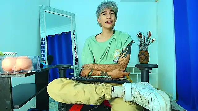 Zacktk7 online show from 02-28-25, 08:07