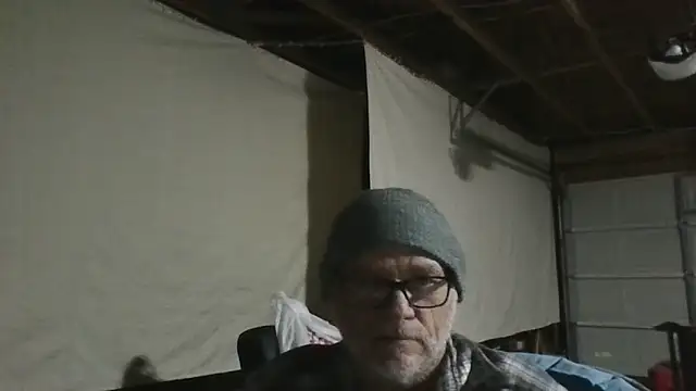 69vivian online show from 12-13-24, 04:54