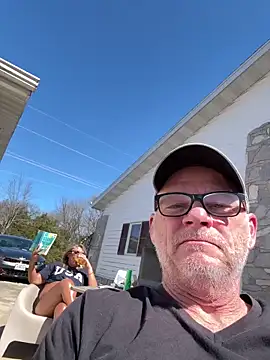 69vivian online show from 03-11-25, 05:57