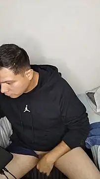 Snapshot of miketripi420 chatting on 02-01-26, 05:39 miketripi420 online show from 02-01-26, 05:39