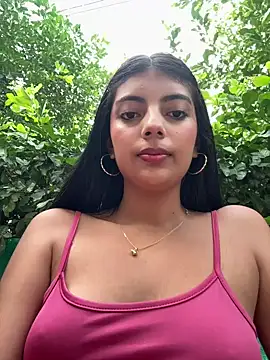 Snapshot of Baby_Niels chatting on 02-05-25, 12:38 Baby Niels online show from 02-05-25, 12:38