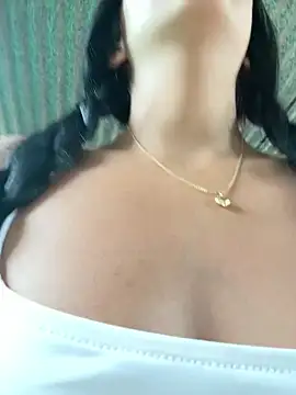 Snapshot of Baby_Niels chatting on 03-04-25, 07:01 Baby Niels online show from 03-04-25, 07:01