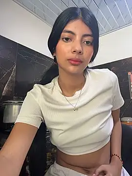 Snapshot of Baby_Niels chatting on 01-07-26, 02:41 Baby Niels online show from 01-07-26, 02:41