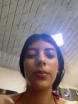 Snapshot of Baby_Niels chatting on 01-08-26, 05:37 Baby Niels online show from 01-08-26, 05:37