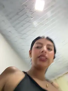 Snapshot of Baby_Niels chatting on 01-31-26, 11:03 Baby Niels online show from 01-31-26, 11:03