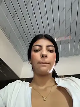 Snapshot of Baby_Niels chatting on 02-20-26, 04:29 Baby Niels online show from 02-20-26, 04:29