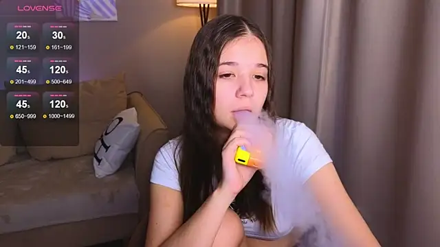 Snapshot of Leela_sun chatting on 01-09-26, 05:21 Leela sun online show from 01-09-26, 05:21