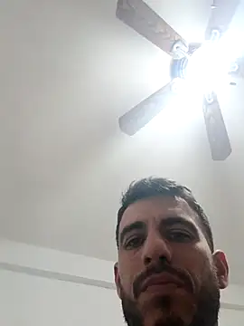 Snapshot of jhonyhot9292 chatting on 12-02-25, 05:46 jhonyhot9292 online show from 12-02-25, 05:46