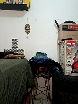 Snapshot of jhonyhot9292 chatting on 03-08-26, 08:45 jhonyhot9292 online show from 03-08-26, 08:45