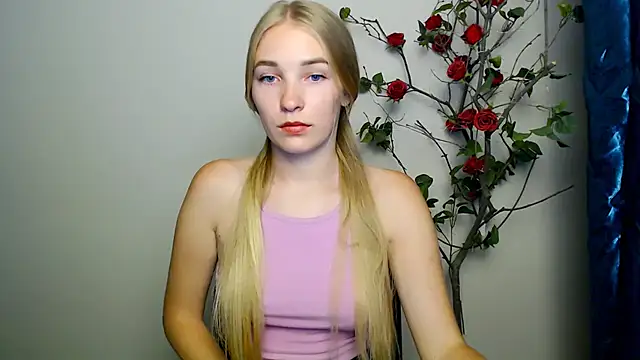 Queen ofLove online show from 09-23-25, 06:44