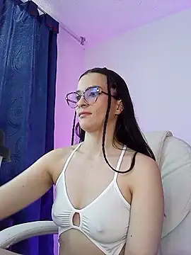 Snapshot of mariaan_m_ chatting on 11-08-25, 09:13 mariaan m online show from 11-08-25, 09:13