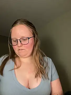 Snapshot of lexie_lilacs chatting on 01-10-25, 02:35 lexie lilacs online show from 01-10-25, 02:35