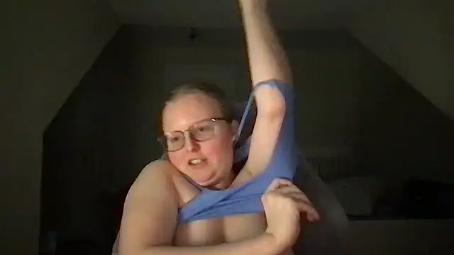 Snapshot of lexie_lilacs chatting on 01-31-25, 03:41 lexie lilacs online show from 01-31-25, 03:41