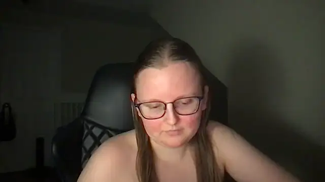 Snapshot of lexie_lilacs chatting on 02-18-25, 03:42 lexie lilacs online show from 02-18-25, 03:42