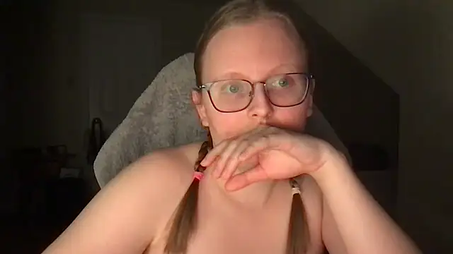 Snapshot of lexie_lilacs chatting on 02-28-25, 03:48 lexie lilacs online show from 02-28-25, 03:48