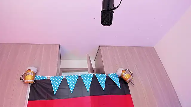 AndreaVelasco online show from 09-28-25, 07:19