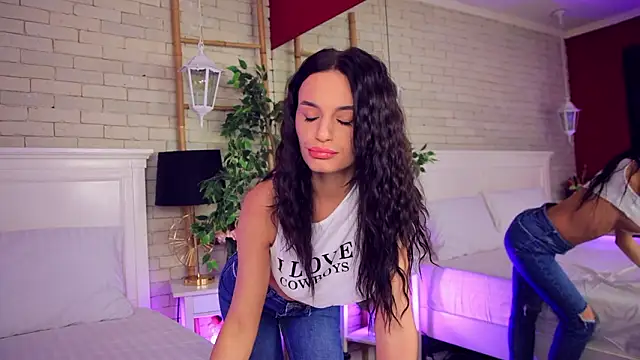 CarlaWhite online show from 03-13-26, 04:41