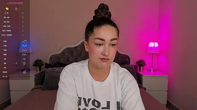 Aria Blisss online show from 09-11-25, 11:49