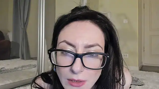 Baby Jewel online show from 12-21-24, 05:29