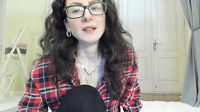 Baby Jewel online show from 01-09-25, 01:13