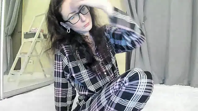 Baby Jewel online show from 09-13-25, 10:15