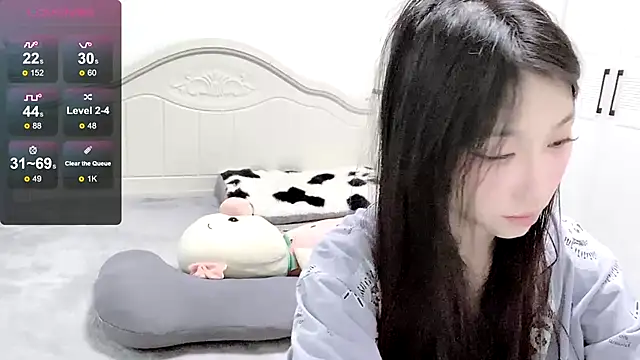 Snapshot of MMiao-66u chatting on 12-24-24, 08:22 MMiao-66u online show from 12-24-24, 08:22