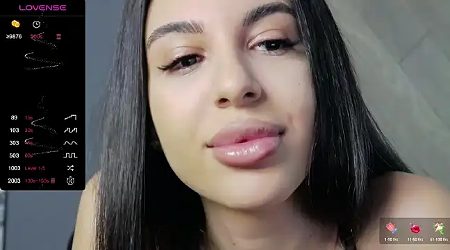  Evelyynn  online show from 12-31-24, 08:48