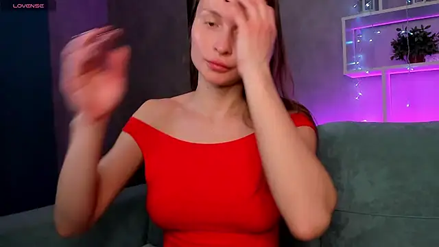 Beatrice Brice online show from 03-08-25, 01:06