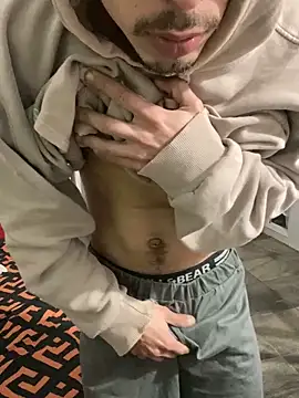 Snapshot of RicarBer chatting on 03-07-26, 04:37 RicarBer online show from 03-07-26, 04:37